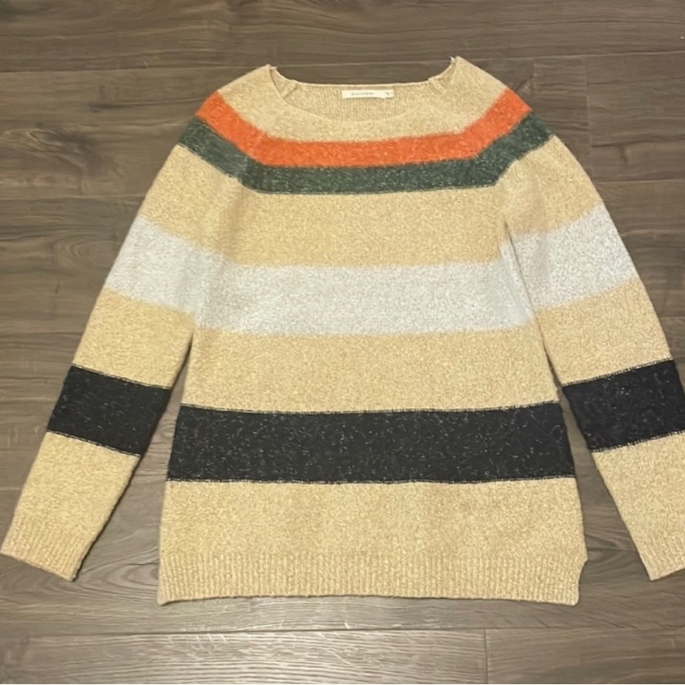Women’s Ellison Wide Crew Neck Sweater, Size M